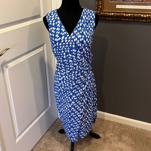 Ann Taylor dress size medium.
